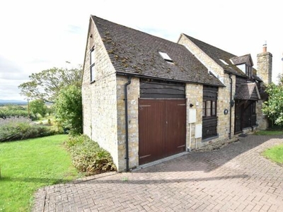 3 Bedroom Detached House For Sale In Evesham, Worcestershire