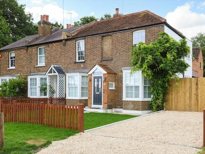 3 Bedroom End Of Terrace House For Sale In Esher, Surrey