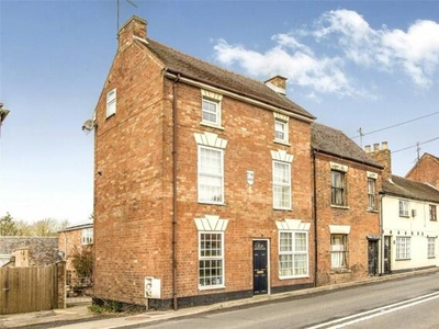3 Bedroom End Of Terrace House For Sale In Southam, Warwickshire