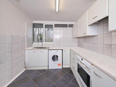 3 Bedroom Flat For Sale In Madeley, Telford
