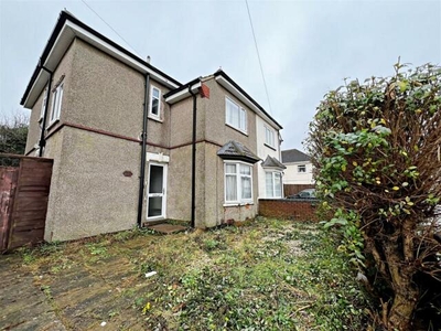 3 Bedroom Semi-detached House For Sale In Cleethorpes, N.e. Lincs