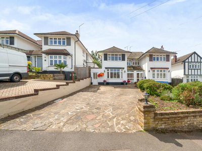 3 Bedroom Semi-detached House For Sale In Oxhey Hall