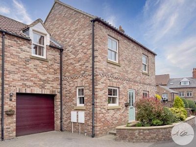 3 Bedroom Semi-detached House For Sale In Thirsk