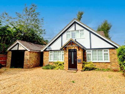 4 Bedroom Bungalow For Sale In Stokenchurch, High Wycombe