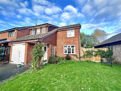 4 Bedroom Detached House For Sale In Christchurch, Hampshire
