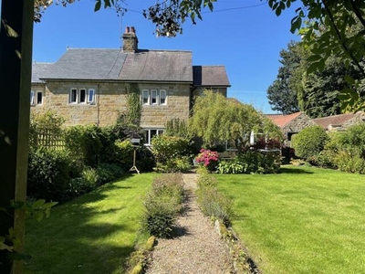 4 Bedroom Semi-detached House For Sale In Scalby