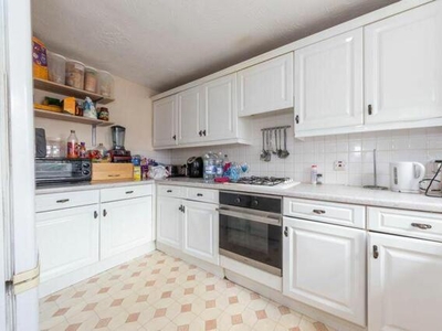 4 Bedroom Terraced House For Sale In Edgware, Middlesex