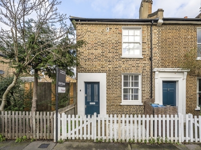 End Of Terrace House to rent - Braddyll Street, London, SE10