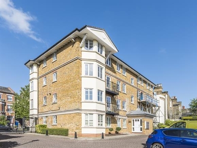 1 bedroom property to let in Sycamore Mews, SW4