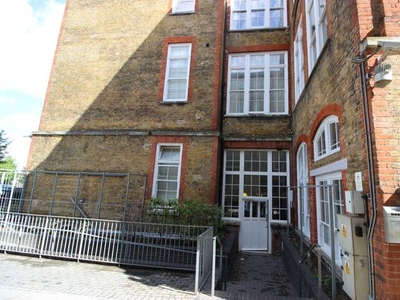 2 bedroom apartment to rent London, SE18 7JD