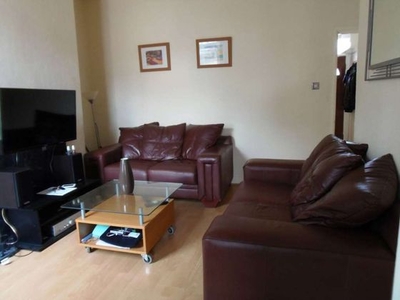 3 bedroom house to rent Salford, M6 6DH