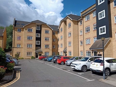 3 bedroom penthouse to rent Hemel Hempstead, HP3 9WY