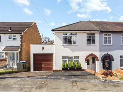 3 bedroom property for sale in Campbell Road, CATERHAM, CR3