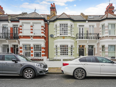 4 bedroom property for sale in Burnfoot Avenue, Parsons Green, SW6