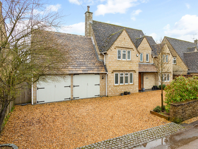 4 bedroom property for sale in Mill Lane, Cirencester, GL7