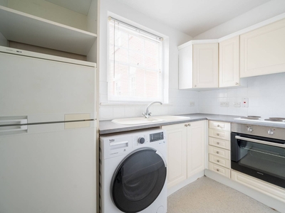 Flat in Kirkwall Place, Bethnal Green, E2