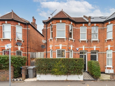Flat in Olive Road, Willesden Green, NW2