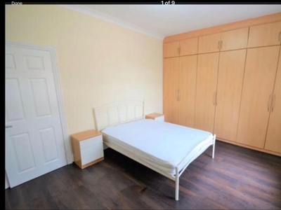 Room in a Shared House, Fairfield Street, M6
