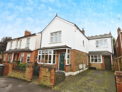 Rothesay Avenue, Chelmsford - 4 bedroom detached house