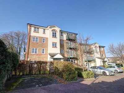 2 Bedroom Apartment For Rent In High Wycombe, Buckinghamshire