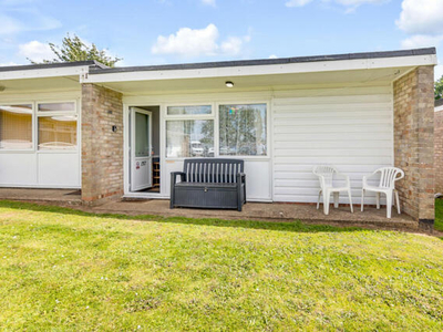 2 Bedroom Chalet For Sale In Great Yarmouth