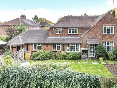 3 Bedroom Detached House For Sale In Woking, Surrey
