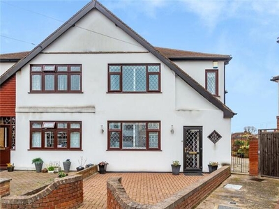 3 Bedroom Semi-detached House For Sale In Hornchurch