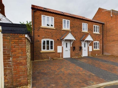 3 Bedroom Town House For Sale In Off Newport
