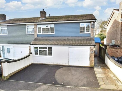 4 Bedroom Semi-detached House For Sale In Waterlooville