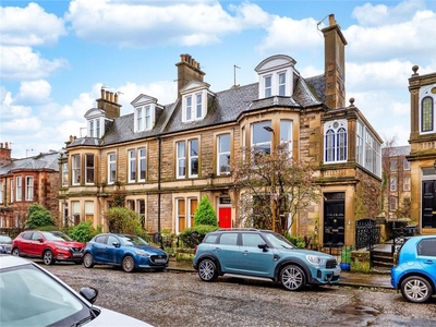 5 bed double upper flat for sale in Newington