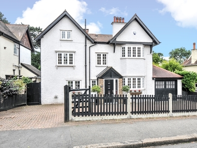 5 bedroom property to let in Purley Downs Road South Croydon CR2