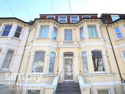 flat to rent in Seafield Road,
BN3, Hove