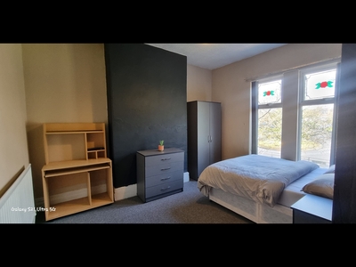 Room in a Shared House, Waterloo Road, WV1