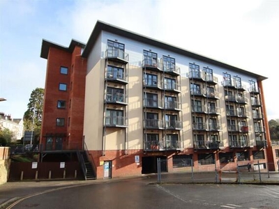 Studio Flat For Sale In New North Road