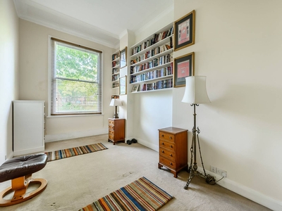 Flat in Lexham Gardens, Kensington, W8