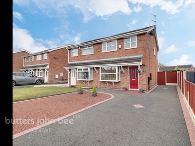 3 bedroom House -Semi-Detached for sale in Crewe