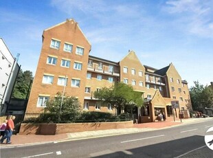 1 Bedroom Flat For Sale In Chatham, Kent