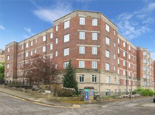 2 bed third floor flat for sale in Comely Bank