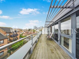 2 Bedroom Apartment For Sale In Douglas Path, Isle Of Dogs