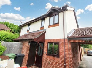 2 Bedroom Semi-detached House For Rent In Petersfield, Hampshire