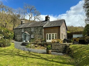 3 Bedroom Detached House For Sale In Machynlleth, Powys