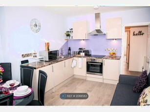 3 Bedroom Flat To Rent