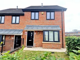 3 Bedroom Semi-detached House For Sale In Birmingham, West Midlands