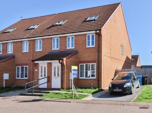 3 Bedroom Semi-detached House For Sale In Kingswood, Hull