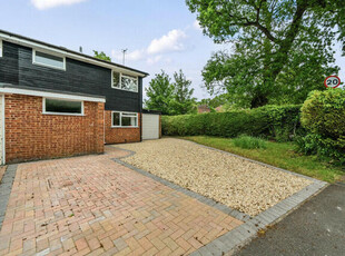3 Bedroom Semi-detached House For Sale In Reading, Oxfordshire