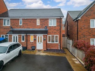 3 Bedroom Semi-detached House For Sale In Redditch