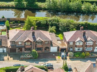 3 Bedroom Semi-detached House For Sale In Stockton Heath