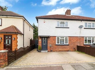 3 Bedroom Semi-detached House For Sale In Watford, Herts