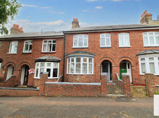 3 Bedroom Terraced House For Sale In Gillingham, Kent