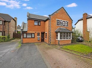 4 Bedroom Detached House For Sale In Halling, Rochester